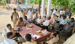 एडीएम ने समाधान दिवस पर सुनी लोगों की फरियाद