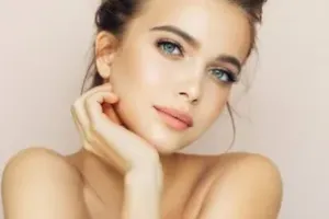 क्या आप जानते है, आलू और चावल का फेस पैक मात्र 15 मिनट में आपके चेहरे पर ग्लो ला सकता है। आइए जानते है कैसे 