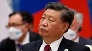 चीन में लगे राष्ट्रपति शी चिनफिंग के विरोध में लगे पोस्टर-बैनर, आखिर किसका हाथ है इसके पीछे, किस लिए जनता है नाराज़ 