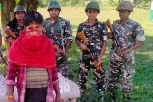 नेपाल से शराब लेकर आ रहे एक धंधेबाज को एसएसबी ने किया गिरफ्तार