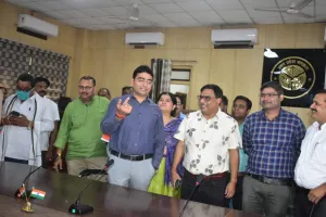 स्वास्थ्य के प्रति सभी हो जागरूक : जिलाधिकारी