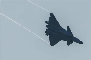 चीन ने हथियारों के वैश्विक व्यापार में दबदबा बनाने के लिए किया हवाई शो का प्रदर्शन 