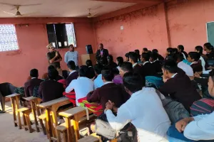 यातायात माह के परि पेछ में कई जगह किया गया जागरूक