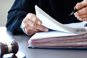 सिंगापुर में भारतीय मूल के प्रेमी ने पूर्व प्रेमिका के मंगेतर के घर के बाहर लगाई आग