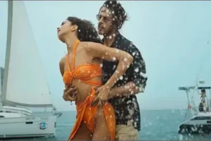 शाहरुख़ खान की फिल्म 'पठान' पर चली सेंसर बोर्ड की कैंची, दीपिका पादुकोण के 'बेशरम रंग' में भी बदलाव 