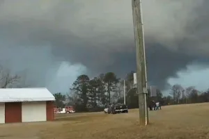 अमेरिका में तूफान का कहर जारी, 7 की मौत व 50 मकान ध्वस्त