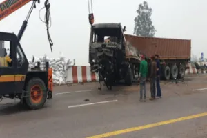 रफ़्तार का कहर आगरा एक्सप्रेस-वे पर लगातार हादसे 