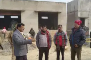 गौशाल निर्माण में सुस्ती एसडीएम ने ईओ को फटकारा, जल्दबाजी में काम न करने की चेतावनी