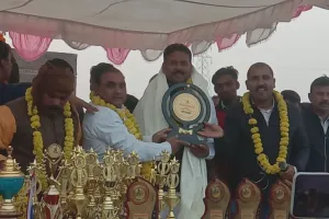 जुग्गा भाई रॉयल क्रिकेट कप पर विनीत इलेवन का कब्ज़ा