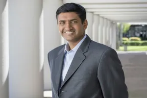 भारतीय-अमेरिकी रो खन्ना चुने गए इंडिया कॉकस के सह-अध्यक्ष 