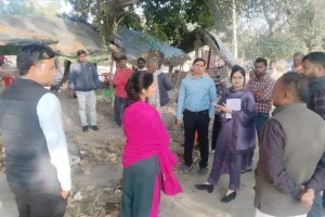 डीपीआरओ को जांच में अधूरा मिला सामुदायिक शौचालय, पंचायत भवन, सेक्रेटरी भी नहीं बता पाए, कैसे हुई गड़बड़ी