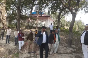 मिल्कीपुर एसडीएम ने क्षेत्र के प्राचीनतम अंधी अंधा मंदिरों का निरीक्षण किया