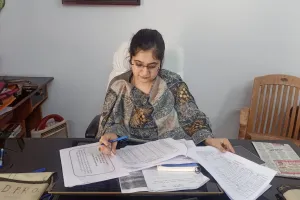 आजादी से अब तक पाराधमथुआ के ग्रामीणों को नसीब नहीं हो सका पंचायत भवन