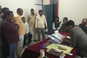 प्रधान पर लेखपाल द्वारा दर्ज कराया मुकदमा वापस हो, प्रधान संघ ने विरोध प्रदर्शन के लिए चेतावनी दी 