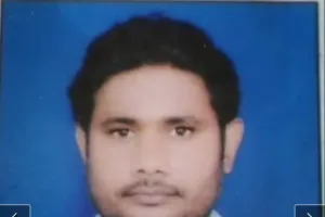 अज्ञात वाहन की चपेट में आने से बाइक सवार की दर्दनाक मौत,एक घायल