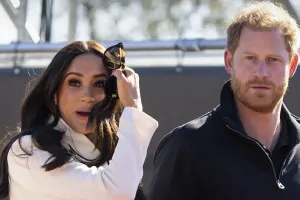 मेघन मार्कल के प्रिंस हैरी 'डर गए' हैं ...: रॉयल जीवनीकार का दावा