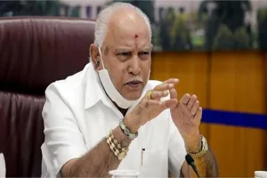 कर्नाटक के पूर्व मुख्यमंत्री काफी देर तक लटके रहे हवा में, जानिए किस वजह से नहीं हो रहा था उनका हलोकॉप्टर लैंड 