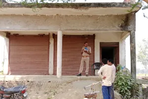  थाना क्षेत्र शुकुल बाजार में नहीं रुक रहा चोरी का सिलसिला