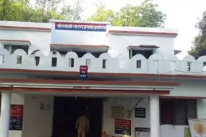 पिकअप चालक को रास्ते में पीटा, केस दर्ज