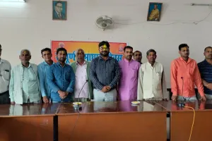 तहसील सभागार में हर्षोल्लास से मनाया गया होली मिलन समारोह, तहसील क्षेत्र के पत्रकार व छायाकार रहे मौजूद  