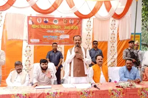 उपमुख्यमंत्री पहुंचे ग्राम चौपाल गोड़वा किया औचक निरीक्षण सुनी जन समस्याओं से रुबरु होकर संबधित विभाग के अधिकारियों को समस्याओ के हल करने के दिए आवश्यक निर्देश