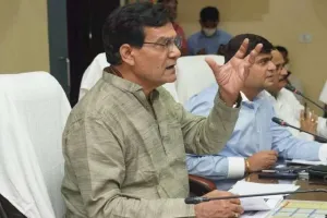 यूपी में बिजली कर्मचारियों की हड़ताल,के पीछे  पॉलिटिक्स तो नहीं 