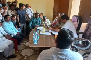 जीडीए ने किसानों के साथ की खुली बैठक पुराने सर्किल रेट पर अपनी जमीन नहीं देंगे किसान