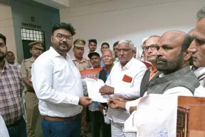  कांग्रेसियों ने राष्ट्रपति को संबोधित एसडीएम को सौंपा 5 सूत्रीय ज्ञापन