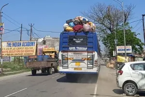 ट्रांसपोर्टरों के आगे नतमस्तक नजर आ रहे झंडे से लेकर डंडे वाले 