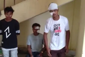 बगहा : वाल्मीकिनगर मुख्यपथ पर दो बाइक की आमने सामने टक्कर चार लोग घायल एक की हालत गम्भीर  