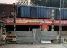 निरंजन पुल पर रेल ट्रैक बिछाने को लेकर 5 जून से पांच घंटे बिजली रहेगी गुल।