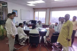 उत्तर प्रदेश विद्युत संविदा कर्मचारी महासंघ के  प्रतिनिधि मंडल ने विद्युत चेयरमैन से की मुलाकात 
