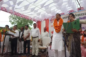 नगर पंचायत अध्यक्ष एवं 5 सभासदों ने ली पद एवं गोपनीयता की शपथ