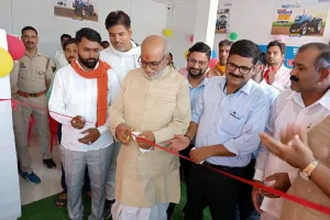 भदोही के ज्ञानपुर में सोनालिका ट्रैक्टर्स की ब्रांच सतीश मोटर्स में आयोजित हुई किसान गोष्ठी