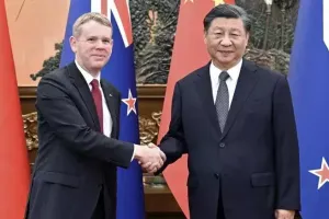   जिनपिंग से मुलाकात करने चीन पहुंचे न्यूजीलैंड के PM क्रिस,  आर्थिक संबंधों पर चर्चा की