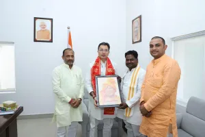 ब्लॉक प्रमुख प्रतिनिधि ने लोक निर्माण मंत्री को बाई पास बनवाए जाने को लेकर सौंपा ज्ञापन 