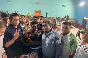 Kushinagar : गोरखपुर में हुई जूनियर बालक राज्य स्तरीय मुक्केबाजी प्रतियोगिता