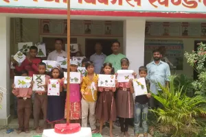 उच्च प्राथमिक विद्यालय करपिया में आयोजित पांच दिवसीय समर कैम्प का उद्घाटन