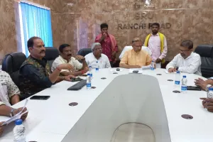 सांसद जयंत सिन्हा ने बीआरएल प्लांट में की प्रबंधन व श्रमिकों के साथ बैठक