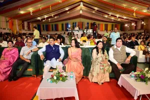 इफको फर्टिलाइजर छेत्र मेही नही सामाजिक साहित्यिक और सांस्कृतिक कार्यों में भी पहचान बना चुकी है।-दिलीप संघानी