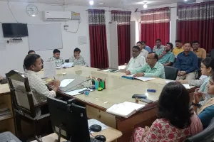 Kushinagar : नौवें अंतर्राष्ट्रीय योग दिवस के दृष्टिगत हुई तैयारी बैठक