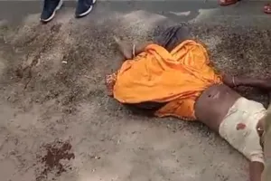 सड़क हादसे में मासूम सहित तीन लोग जख्मी एक महिला की मौत