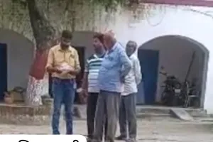 खबर का असर , बाल बालाओ बीच अश्लील ठुमके लगाने वाले चर्चित आशिक अली उनके सहयोगी को पुलिस ने गम्भीर धारा में भेजा जेल,