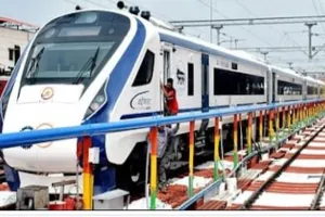 प्रयागराज तक नहीं लखनऊ तक ही चलेगी वंदे भारत एक्सप्रेस ट्रेन