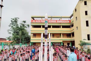 आईलेक्स के बच्चों ने चंद्रयान - 3 की सफल लैंडिंग के लिए किया प्रार्थना