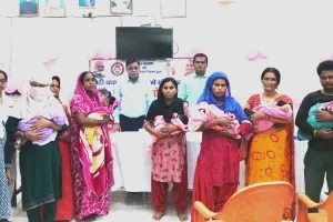 कुशीनगर : जिला चिकित्सालय पर मनाया गया कन्या जन्मोत्सव
