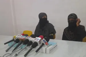 प्रधान खीरी की बेटी ने पिता को चुनावी रंजीशन से हत्या में फसाने का लगाया आरोप।