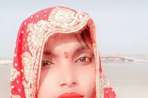 विवाहित महिला का फांसी पर लटकता हुआ मिला शव।