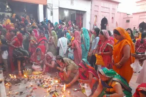 हरतालिका तीज पर सुहागिनों ने रखा निर्जला व्रत 