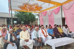 भाजपाइयों ने प्रधानमंत्री के मन की बात 105वें एपिसोड को सुना